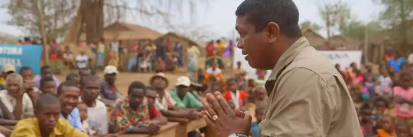 madagascar villagemeeting